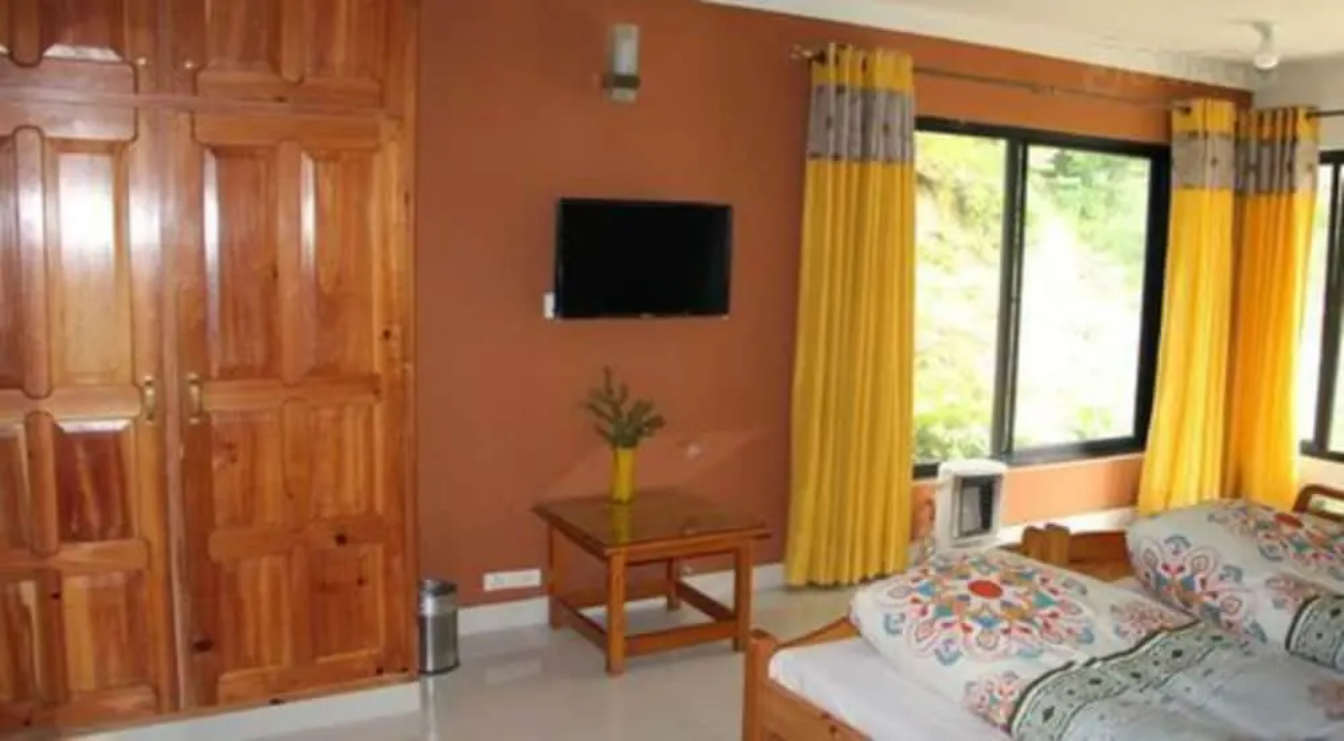 Summer Retreat Hotel