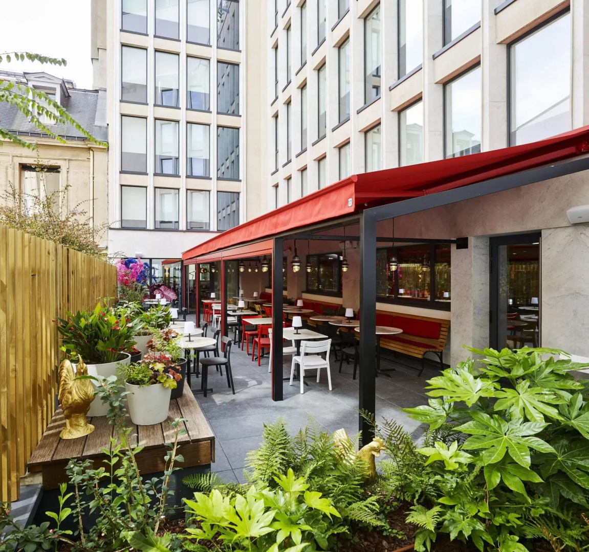 Отель citizenM Paris Champs-Élysées