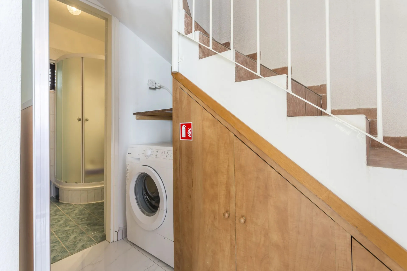 Holiday house Goldie - 30 m from beach: Sevid, Riviera Trogir