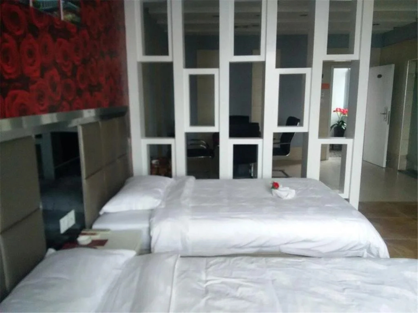 Xinshidai Business Hotel