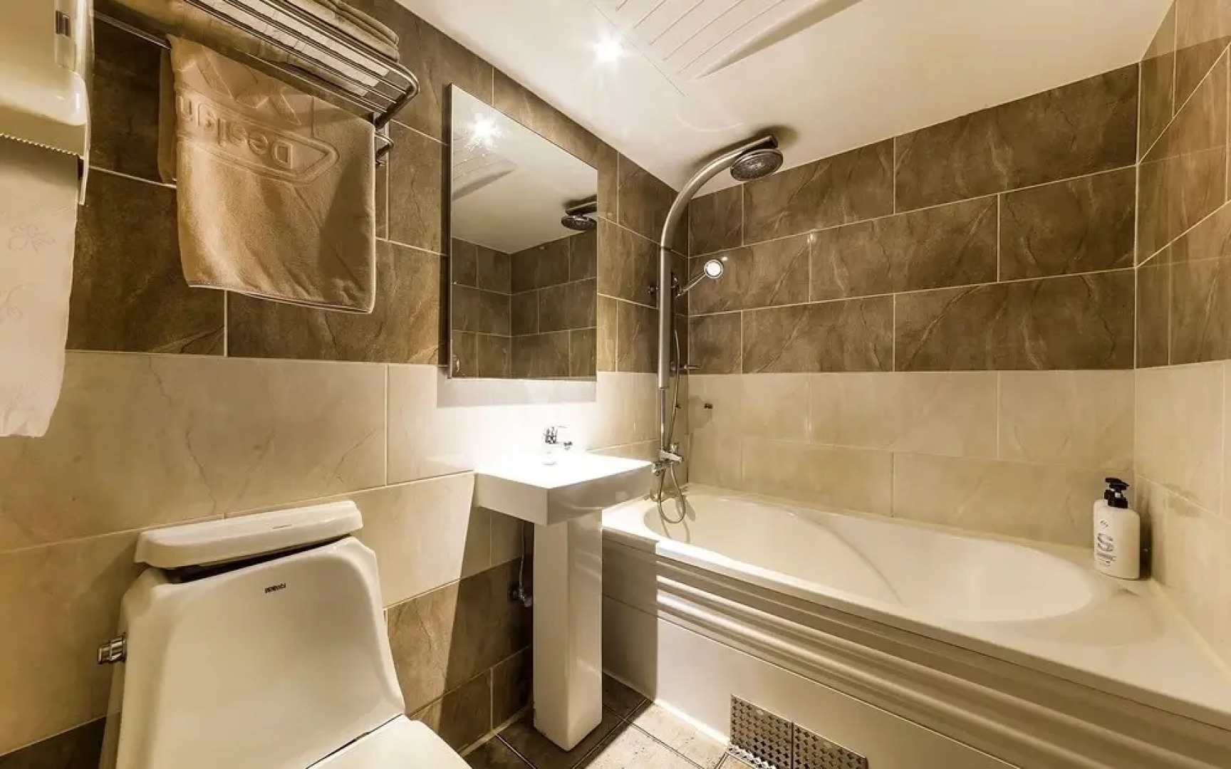 Wolgot Design Hotel XYM