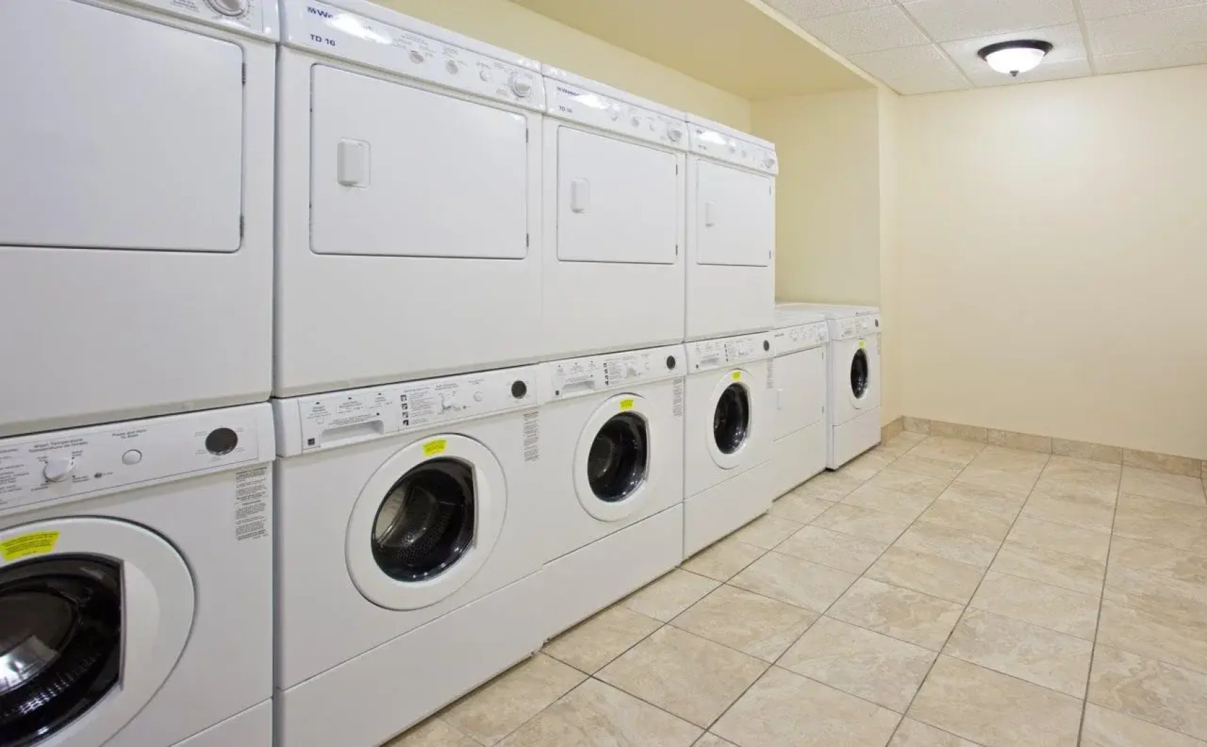 Staybridge Suites Akron-Stow-Cuyahoga Falls by IHG