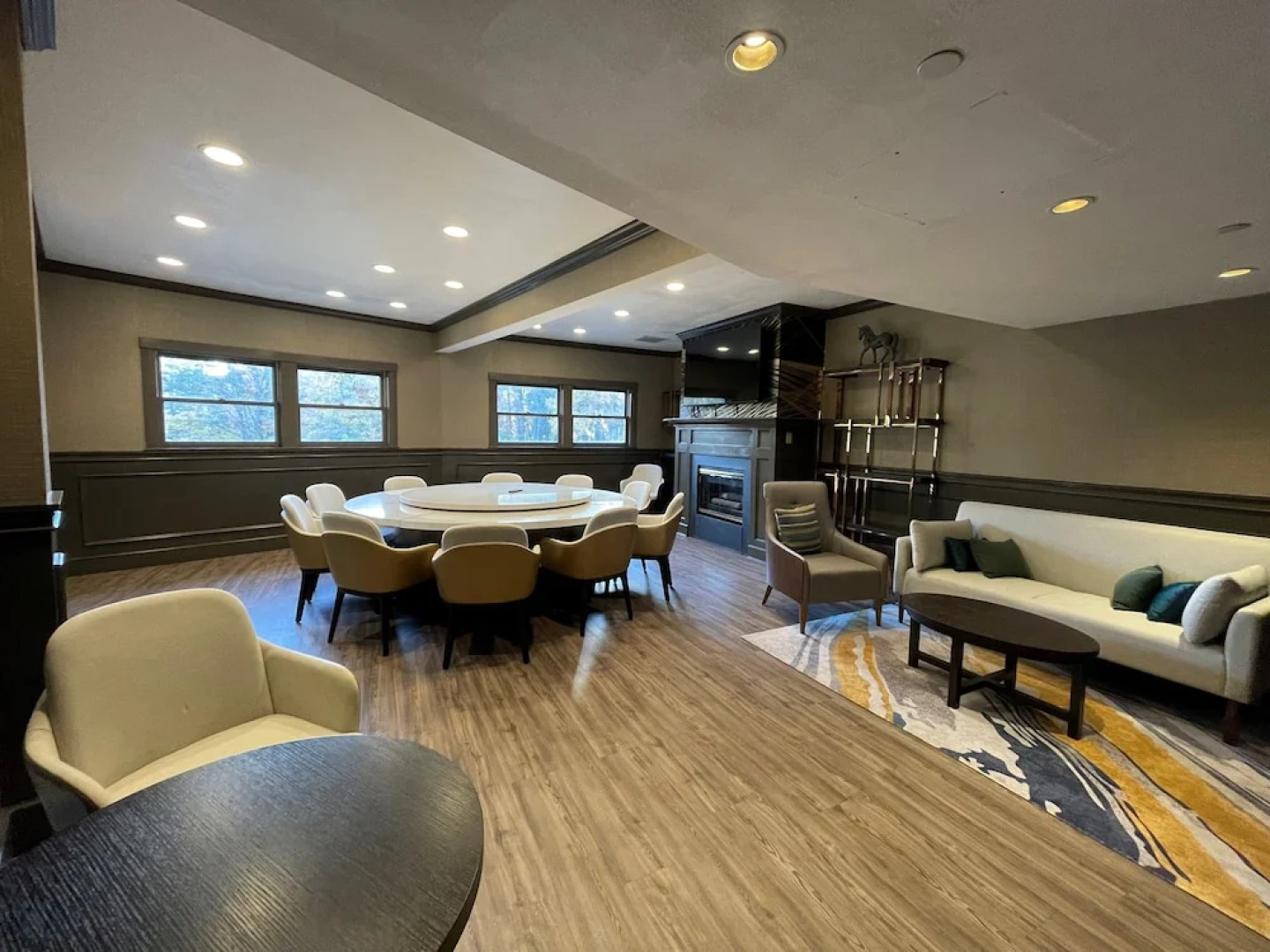 Chateau Merrimack Resort & Spa