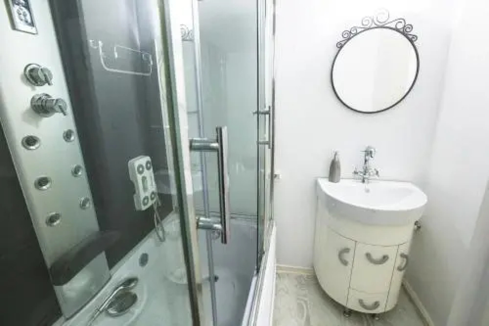 Color Apartments Nicolae Tonitza St