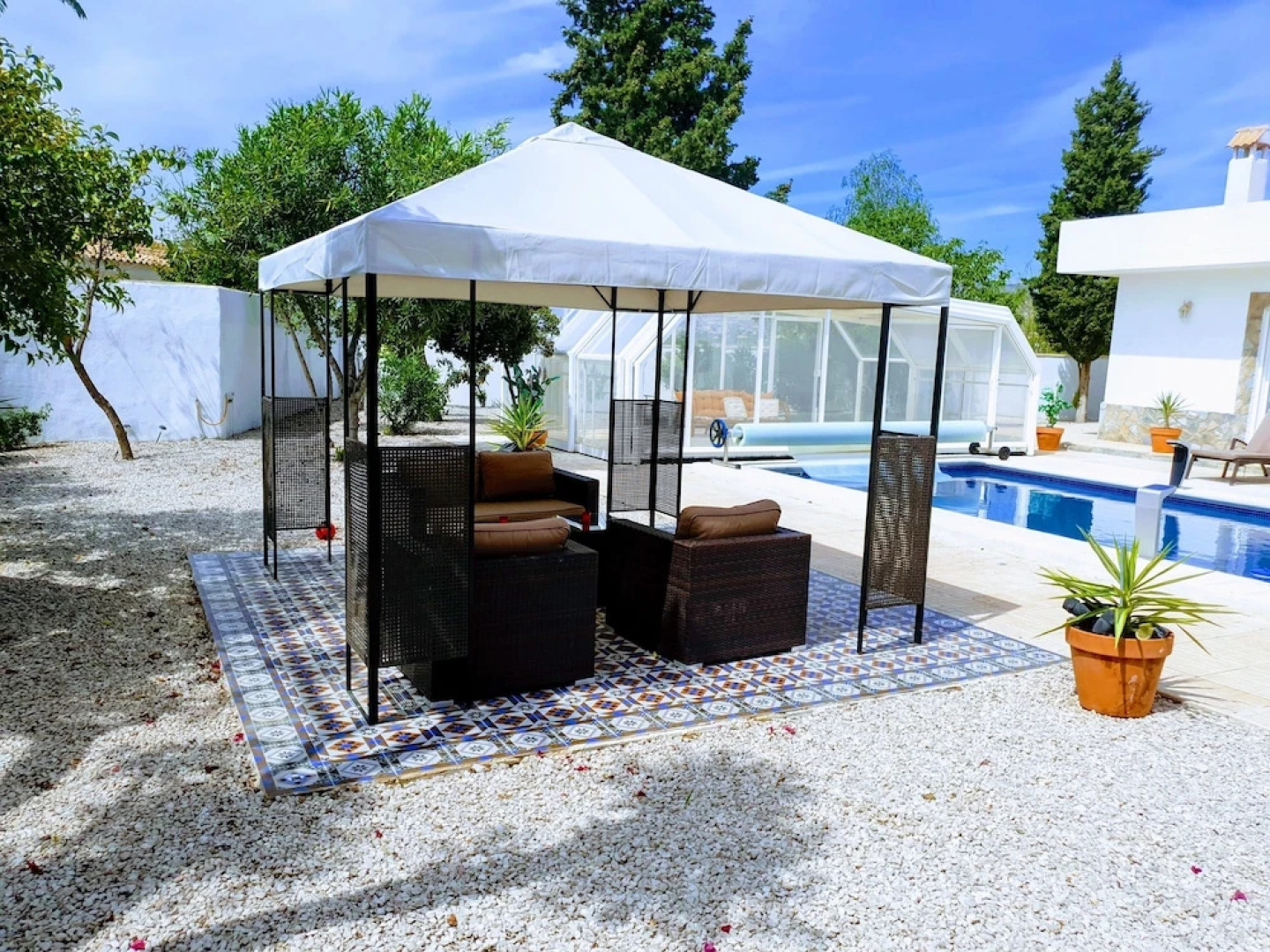 Remarkable 5-bed Villa in Fortuna