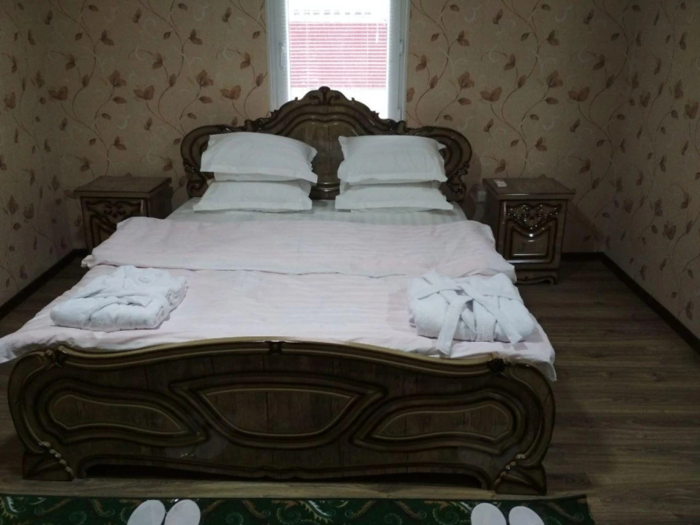 Gold Plaza (Голд Плаза)