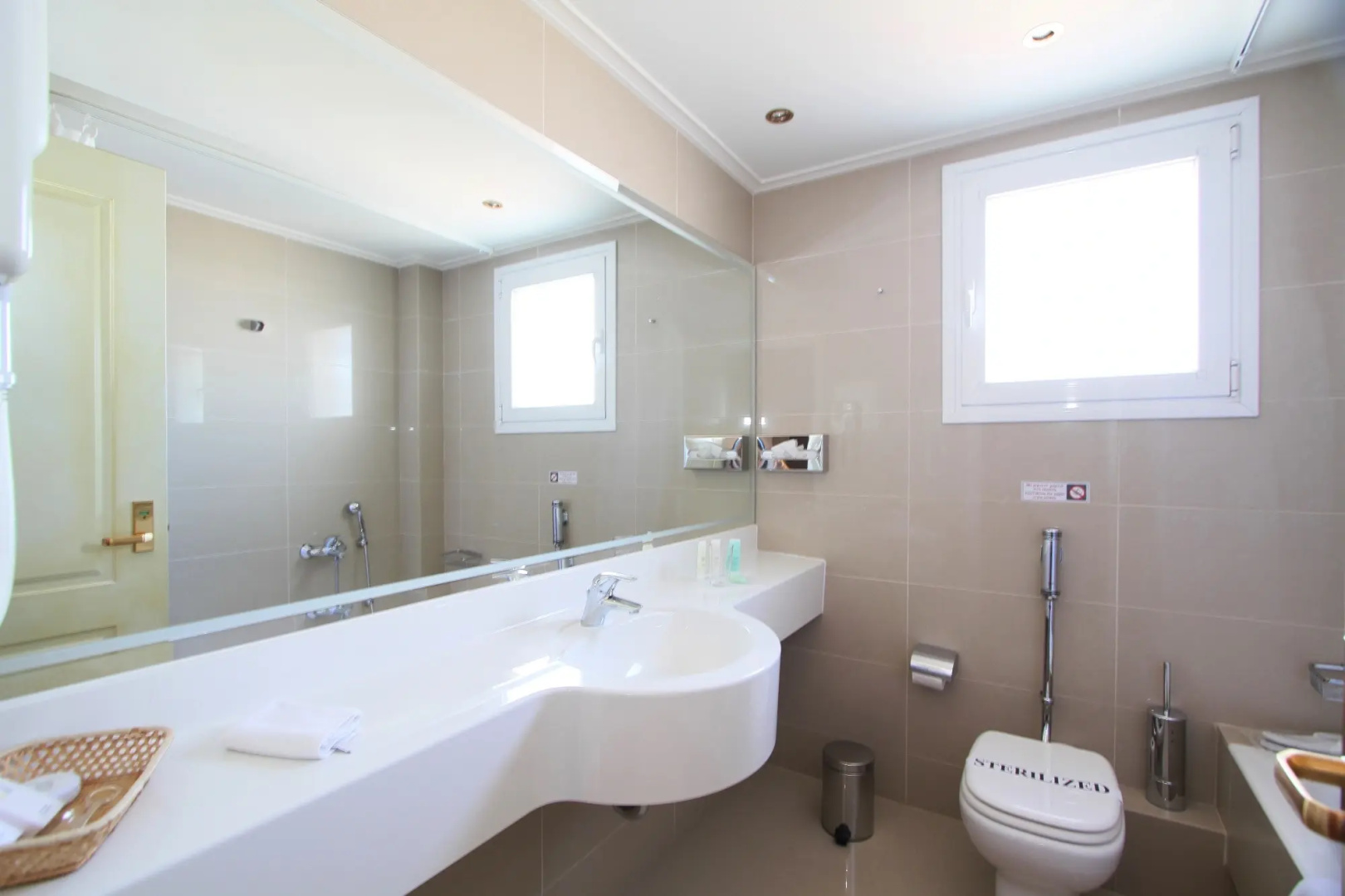 Piraeus Theoxenia Hotel