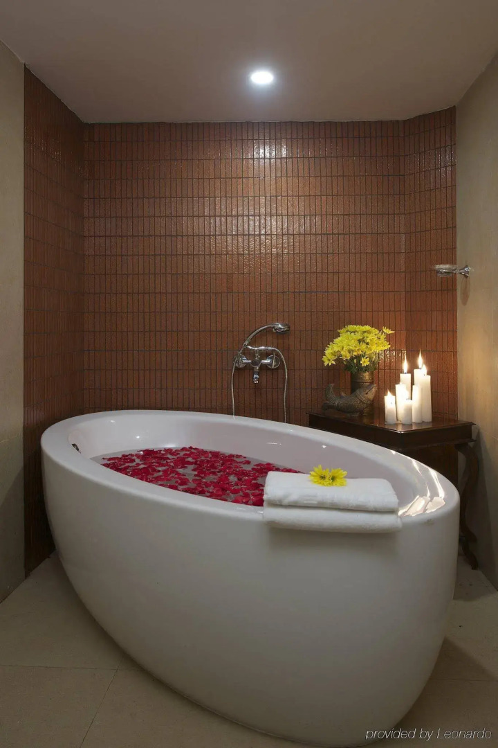 The Gateway Hotel Beach Road Calicut