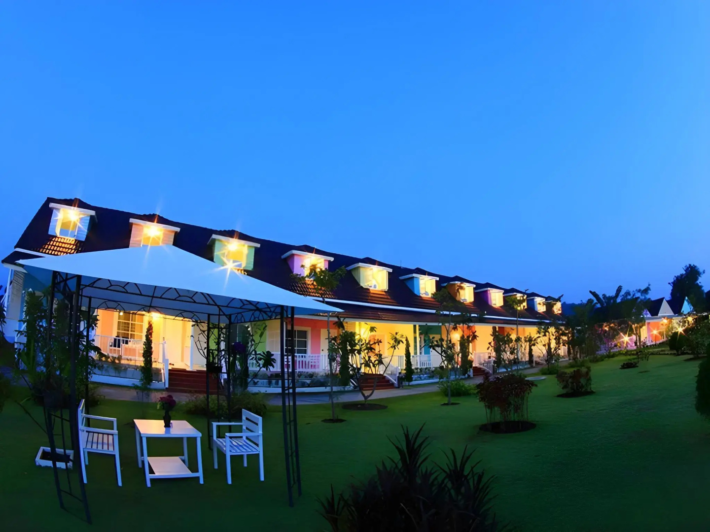 Chiangkhan Gallery Resort