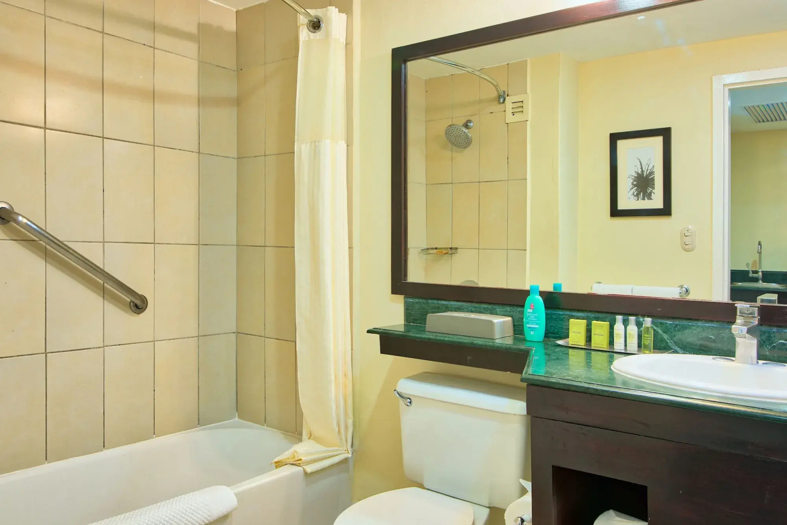 Fiesta Resort Central Pacific - All Inclusive