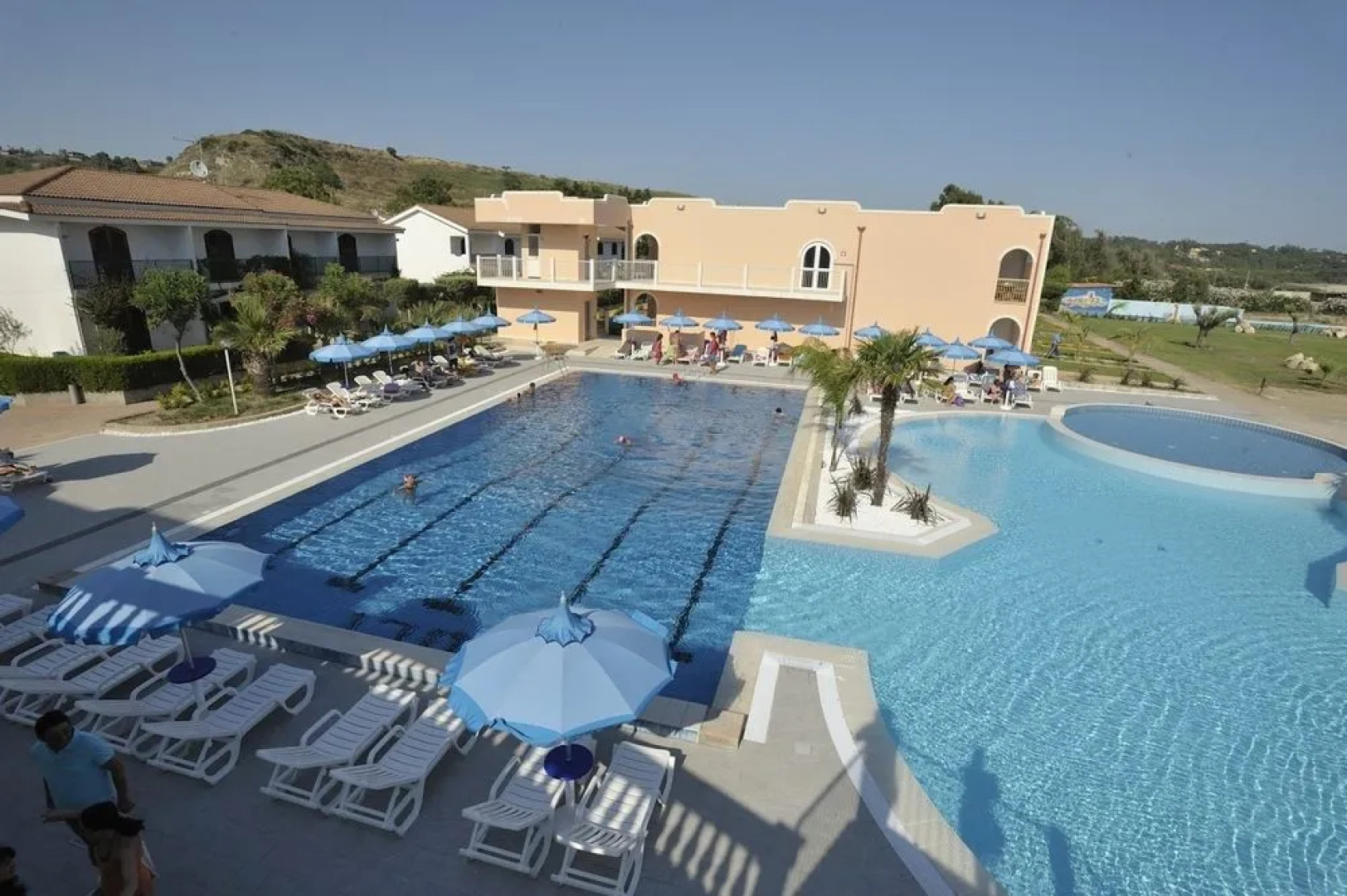 Santa Monica Resort & Village