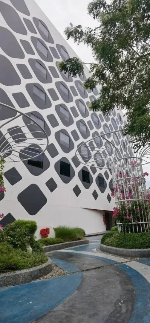 GO Hotel Chonburi at Central Chonburi