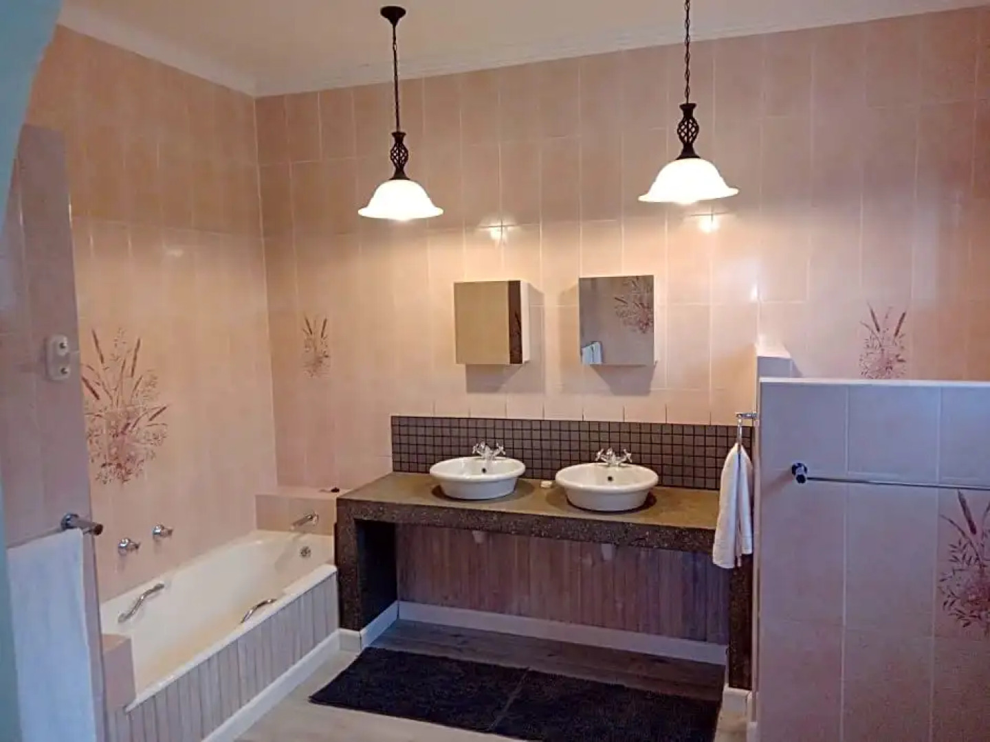 Addo Riverside Villa