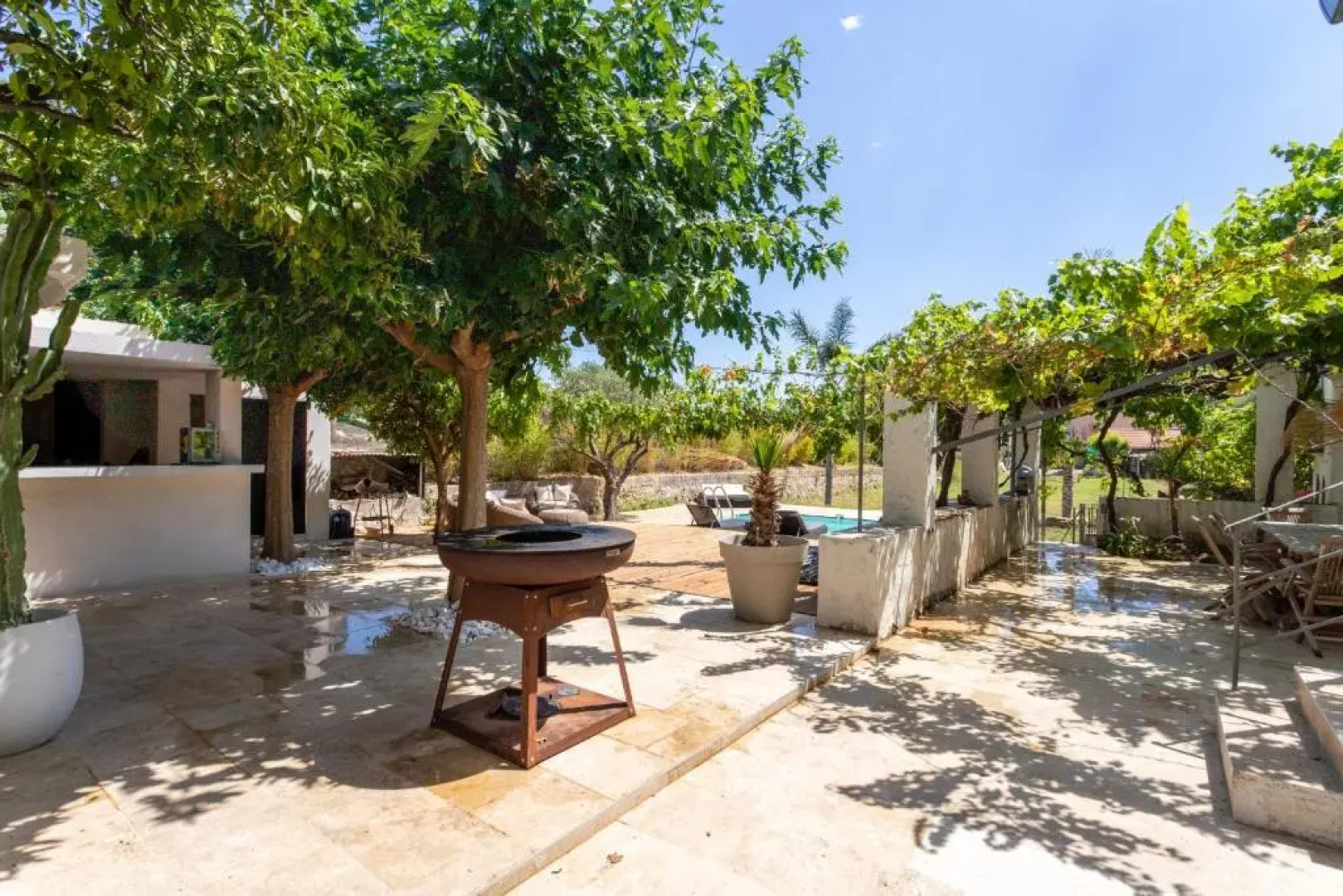 Smashing little house with AC and pool - Dodo et Tartine