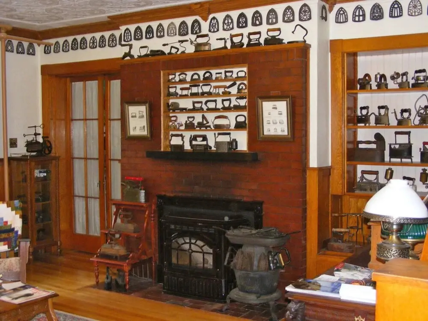 Old Iron Inn Bed and Breakfast