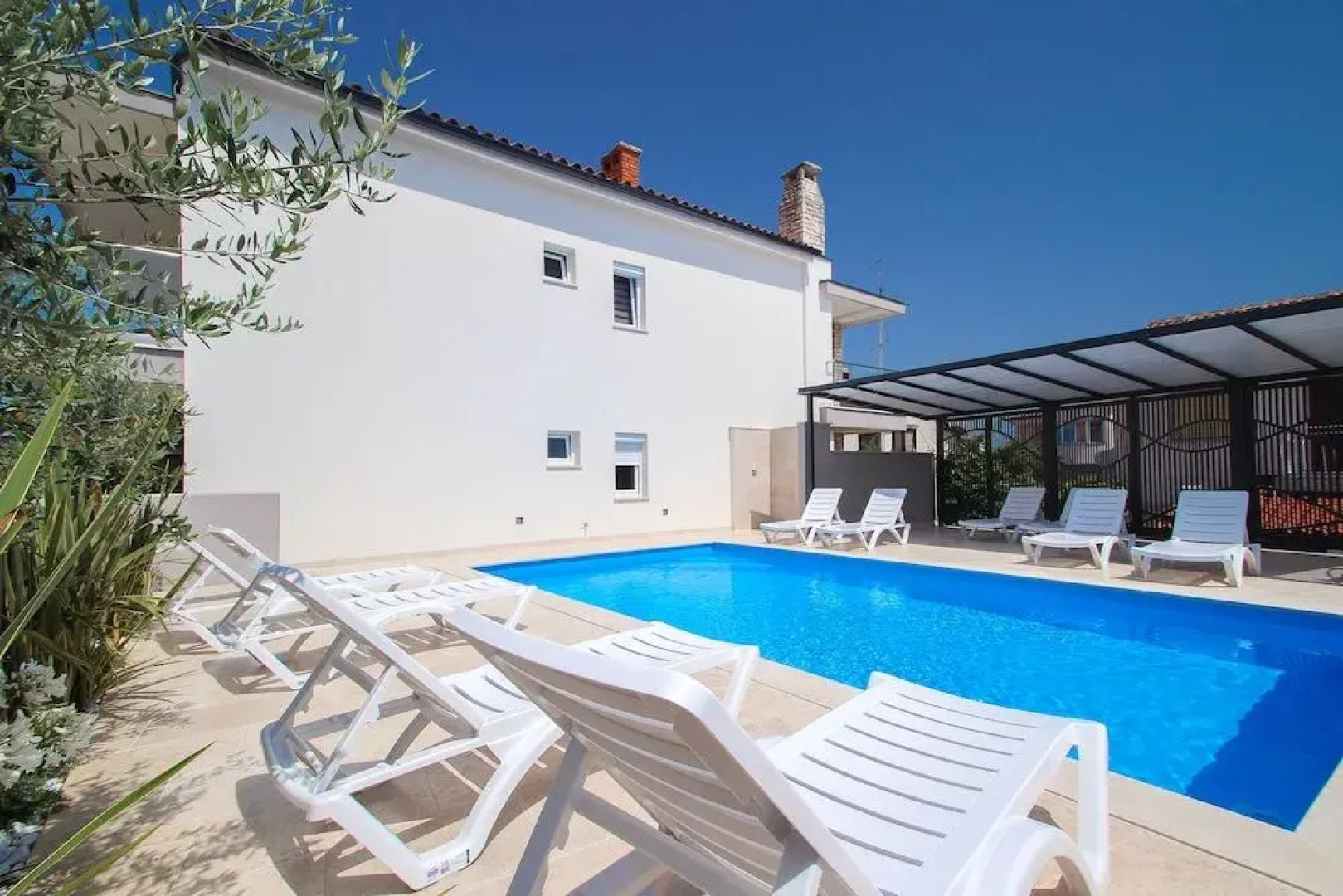 Apartments Villa Rivarella