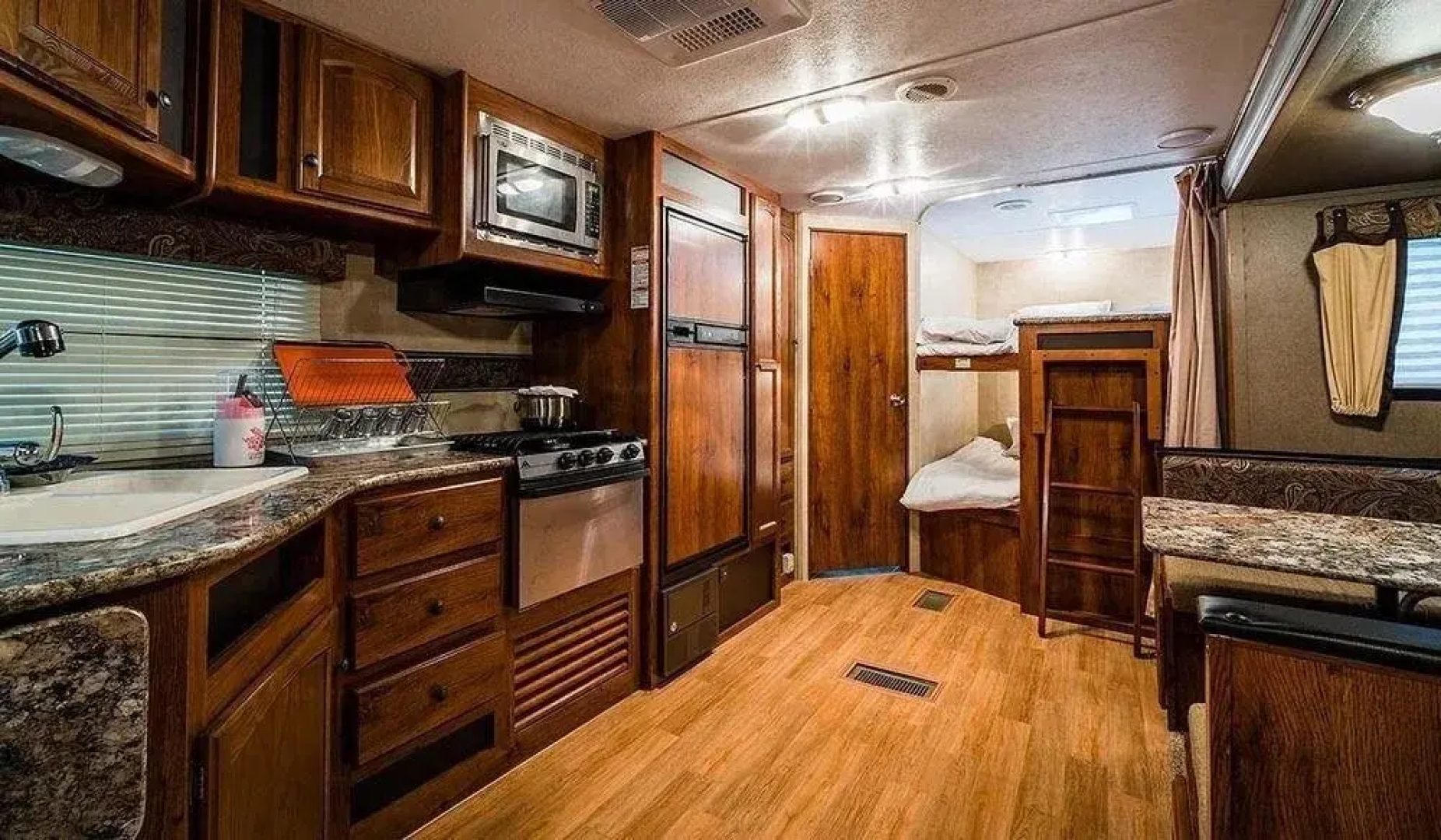 Caravan Bay Camping - Caravan Park