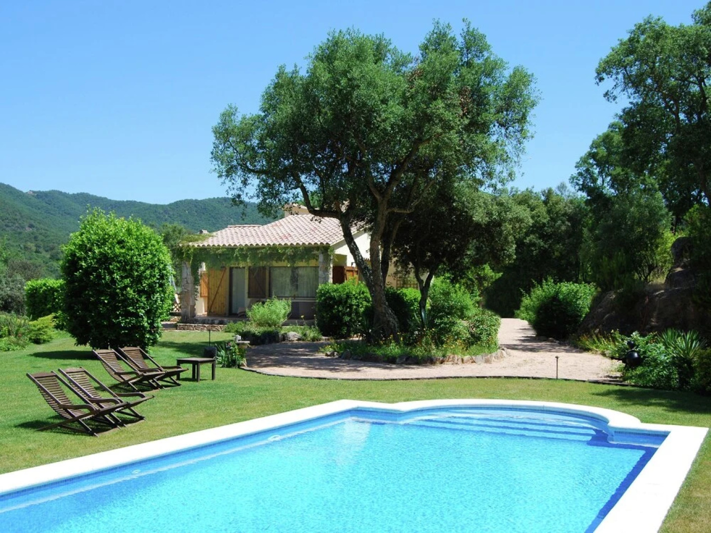 Serene Villa in Calonge with Private Swimming Pool