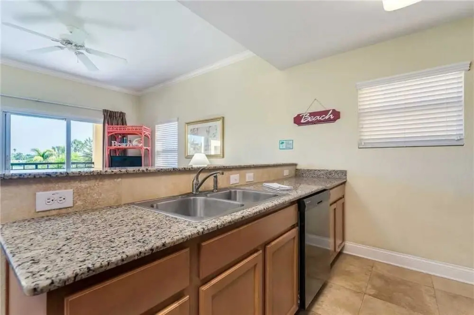 107 - Palms of Treasure Island