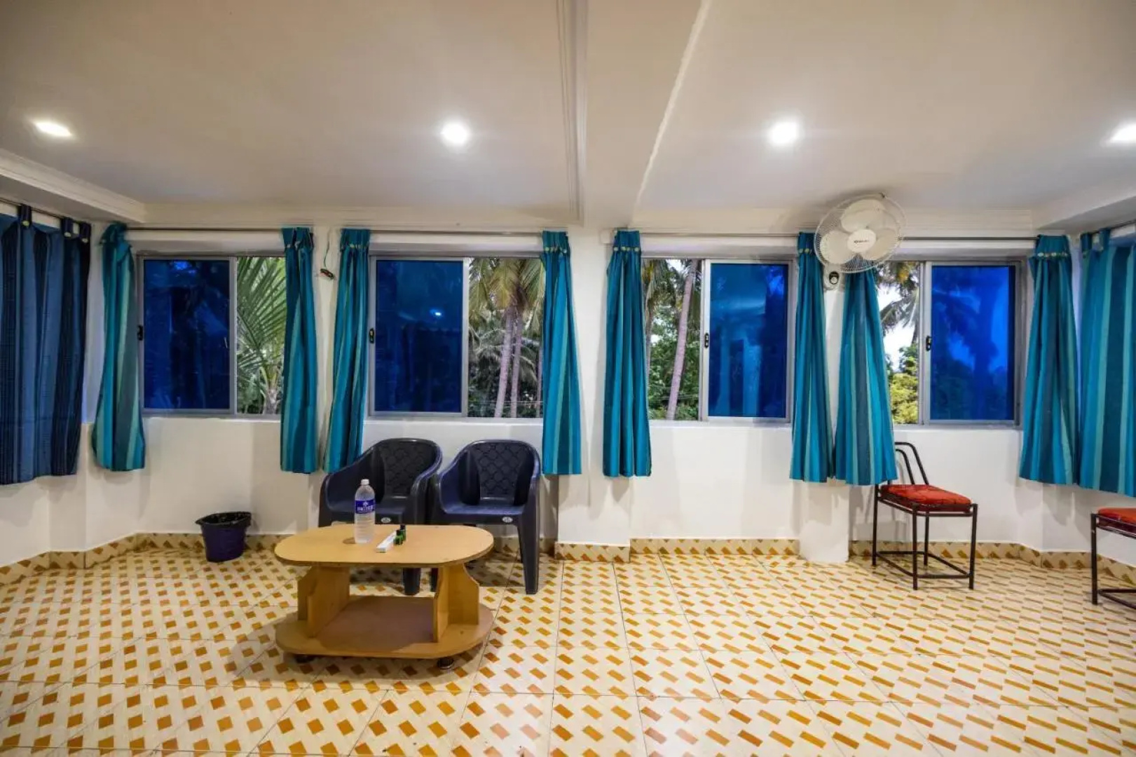 Sri Sai Holiday Inn