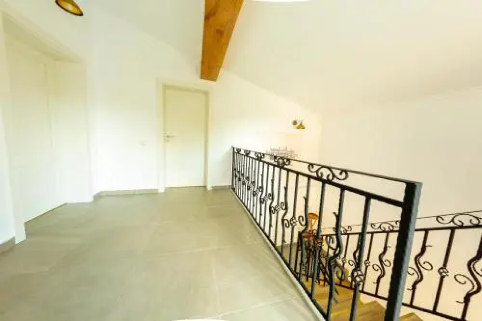Casa cu Nuc
