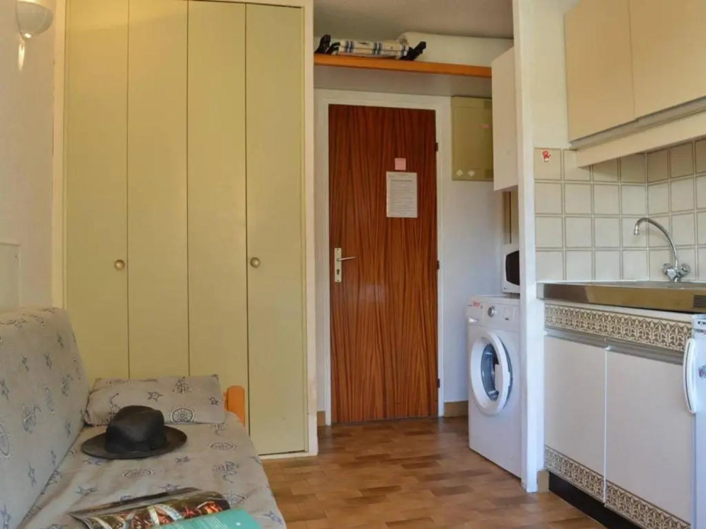 Appartement Bormes-les-Mimosas, 1 pièce, 4 personnes - FR-1-251-226