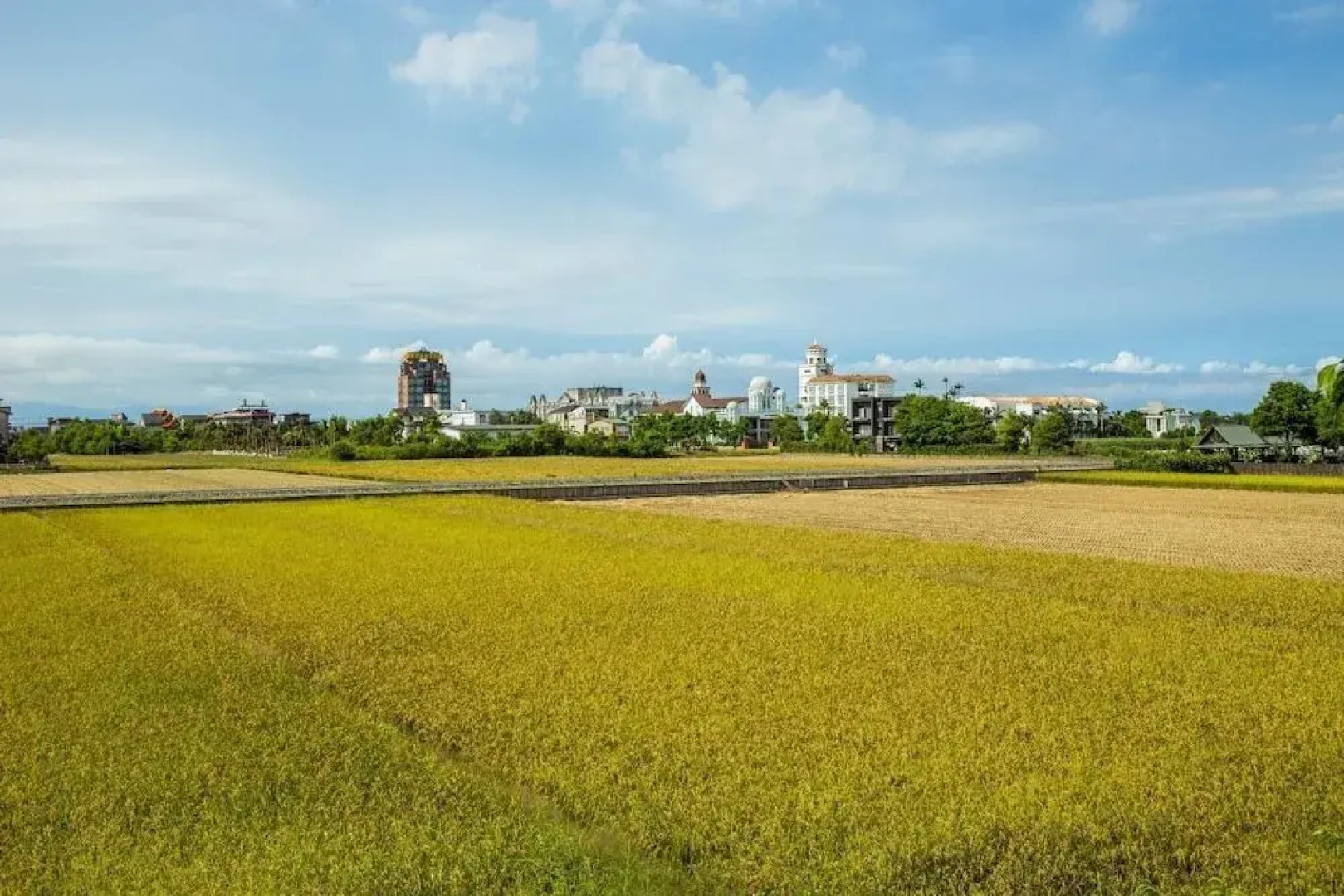 Together Happiness Bed and Breakfast