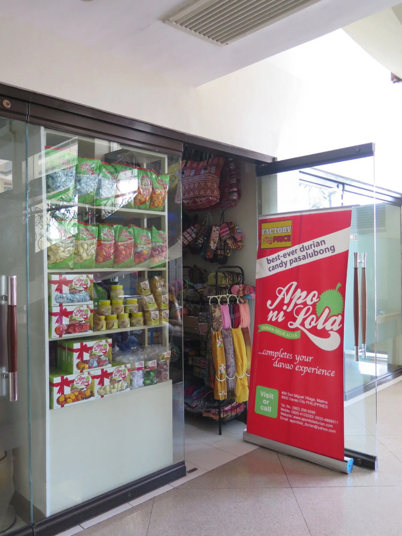 The Pinnacle Hotel and Suites