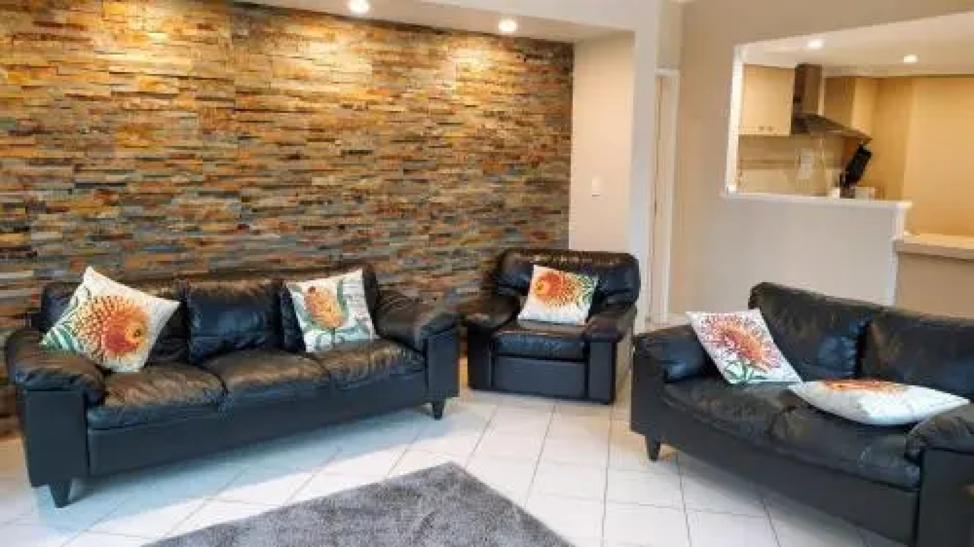 Halls Head Holiday Home