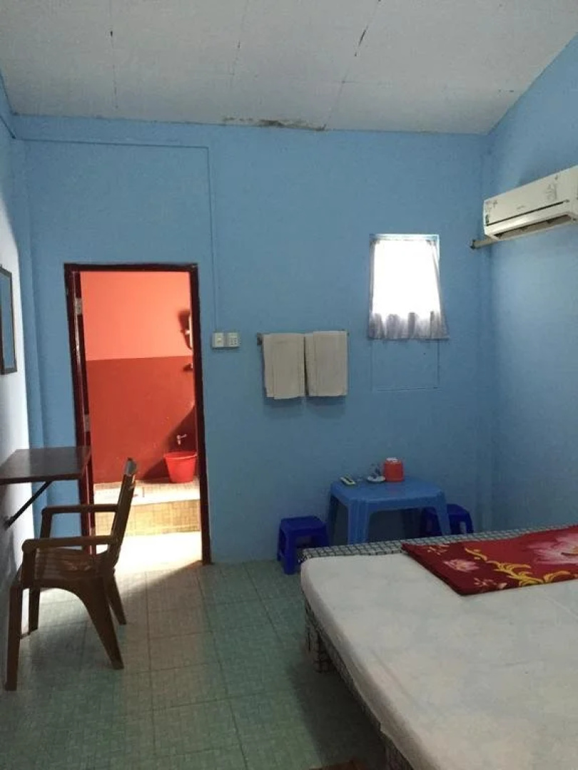 Shwe Daung Thiri Motel - Burmese Only