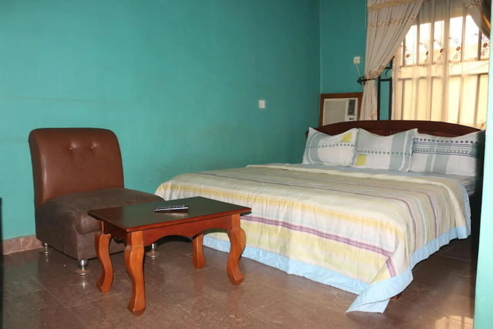 Green Park Hotel and Suites