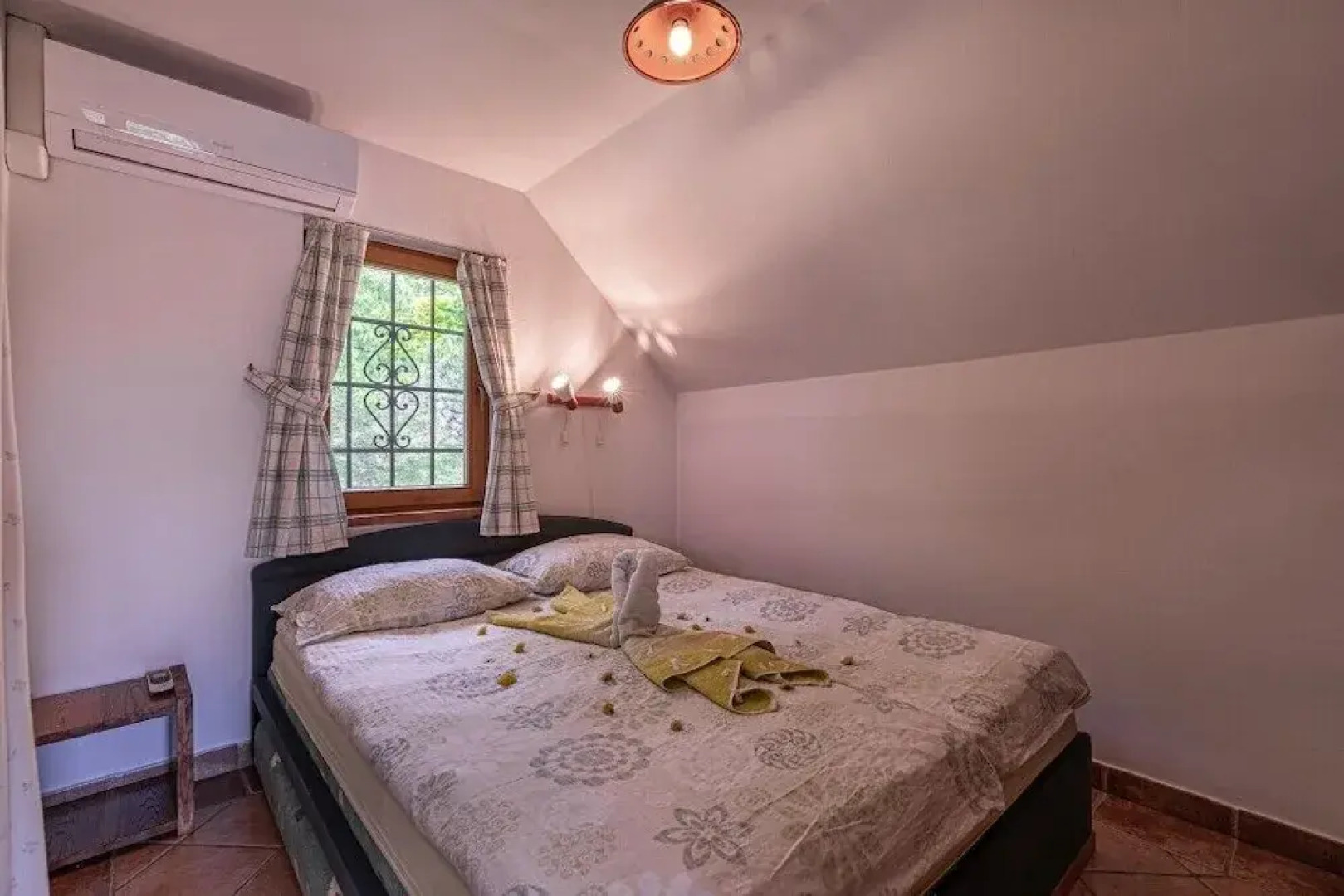 Vineyard Cottage Rataj