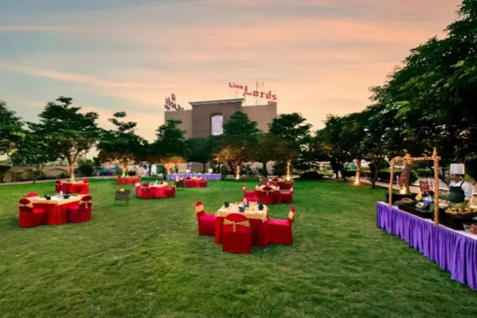 Lion Lords Inn Rajula