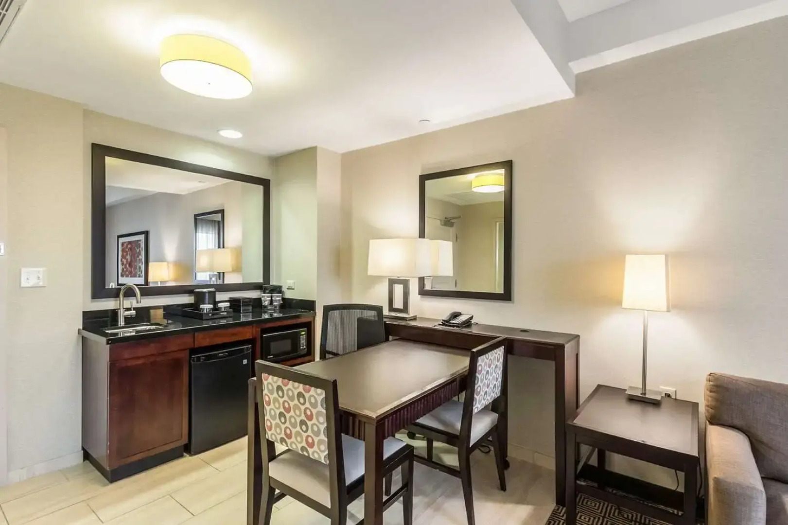 Embassy Suites by Hilton Newark Airport