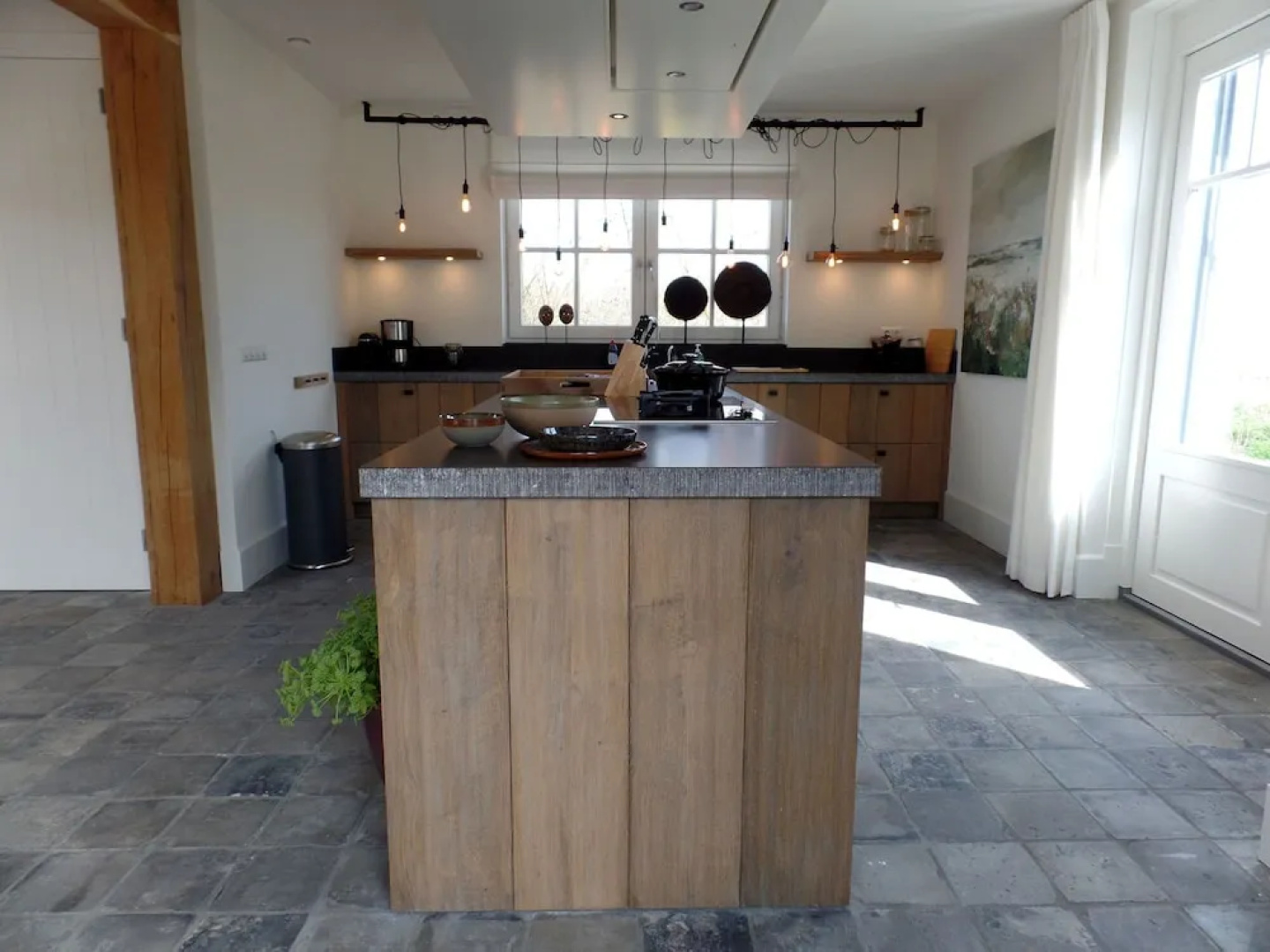 Beautiful Detached 10 Person House Within Walking Distance of the Beach in Ouddorp