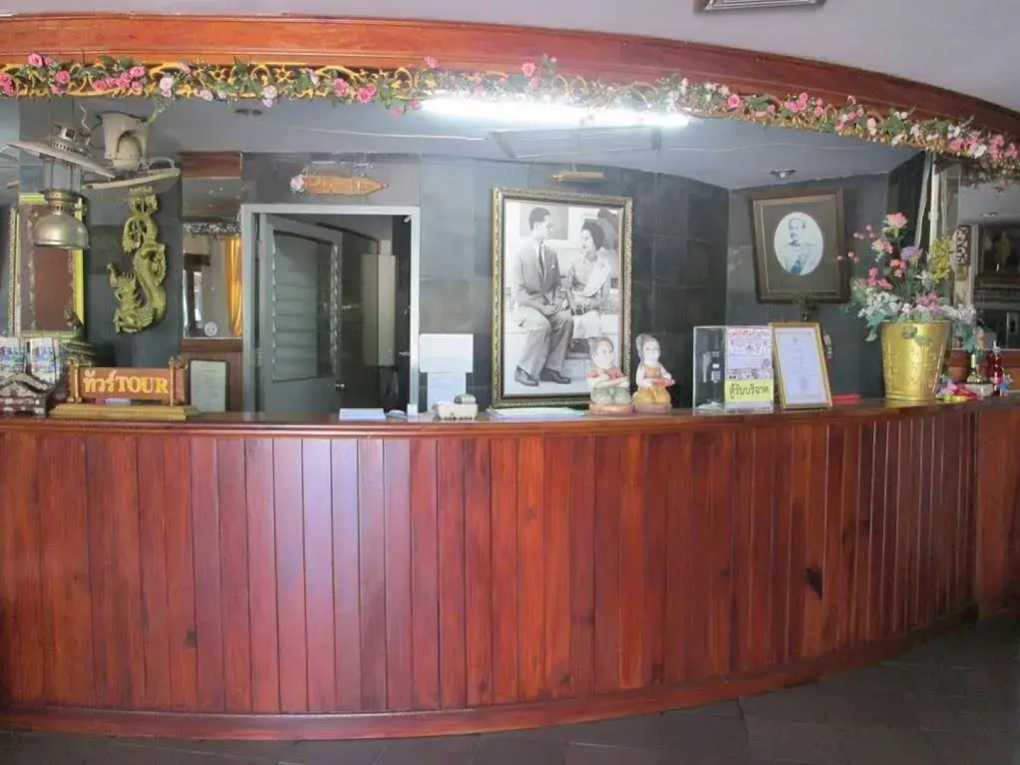 Royal Jommanee Hotel