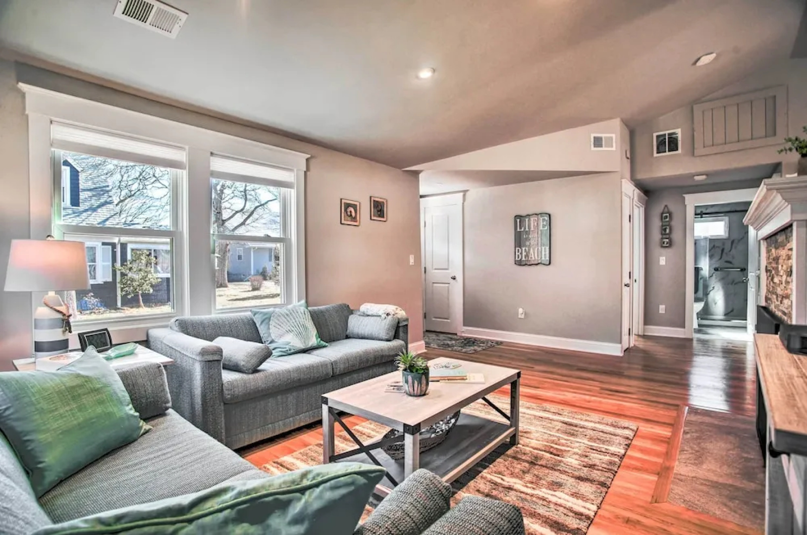 Walk to Shore: Updated Buzzards Bay Cottage!