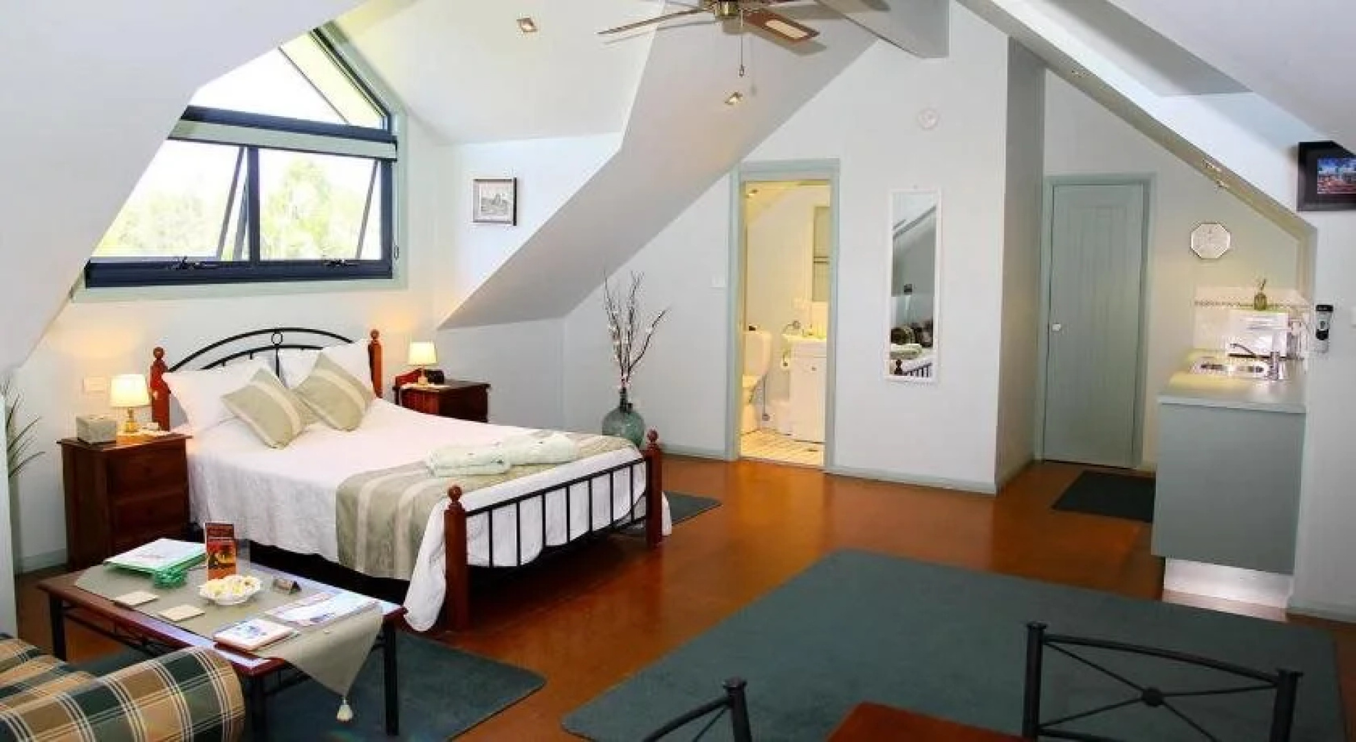Salamander Bay Bed and Breakfast