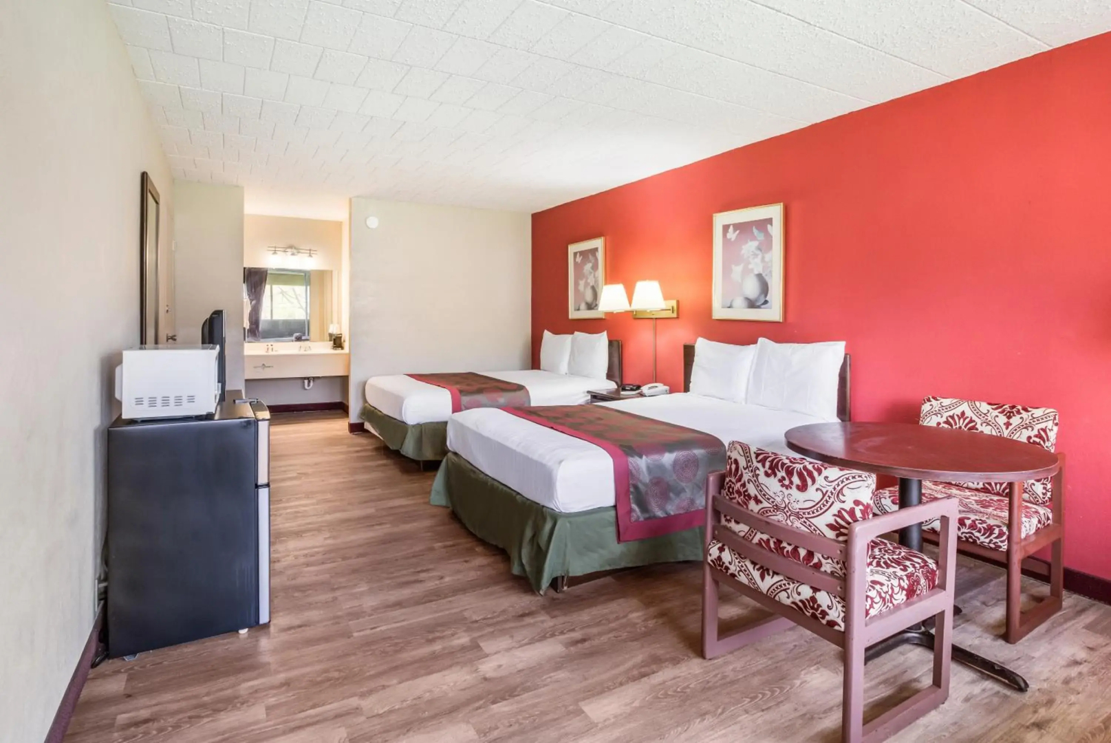 Red Carpet Inn Hazleton