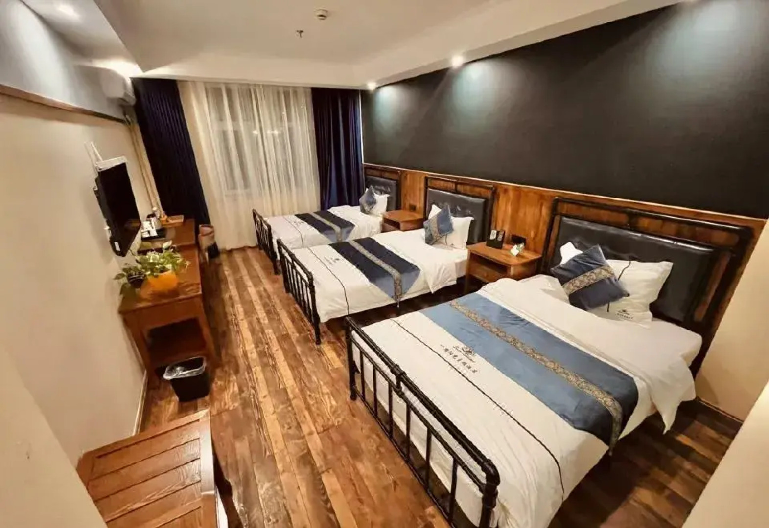 Sunshine Hotel 1st Road (Altay Emerald Bay)