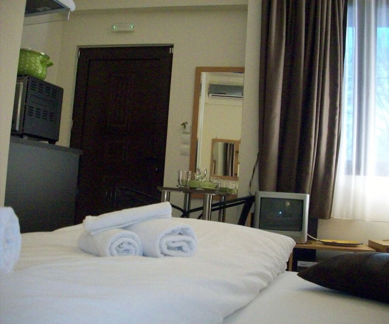 Posto Studios - Adults Only