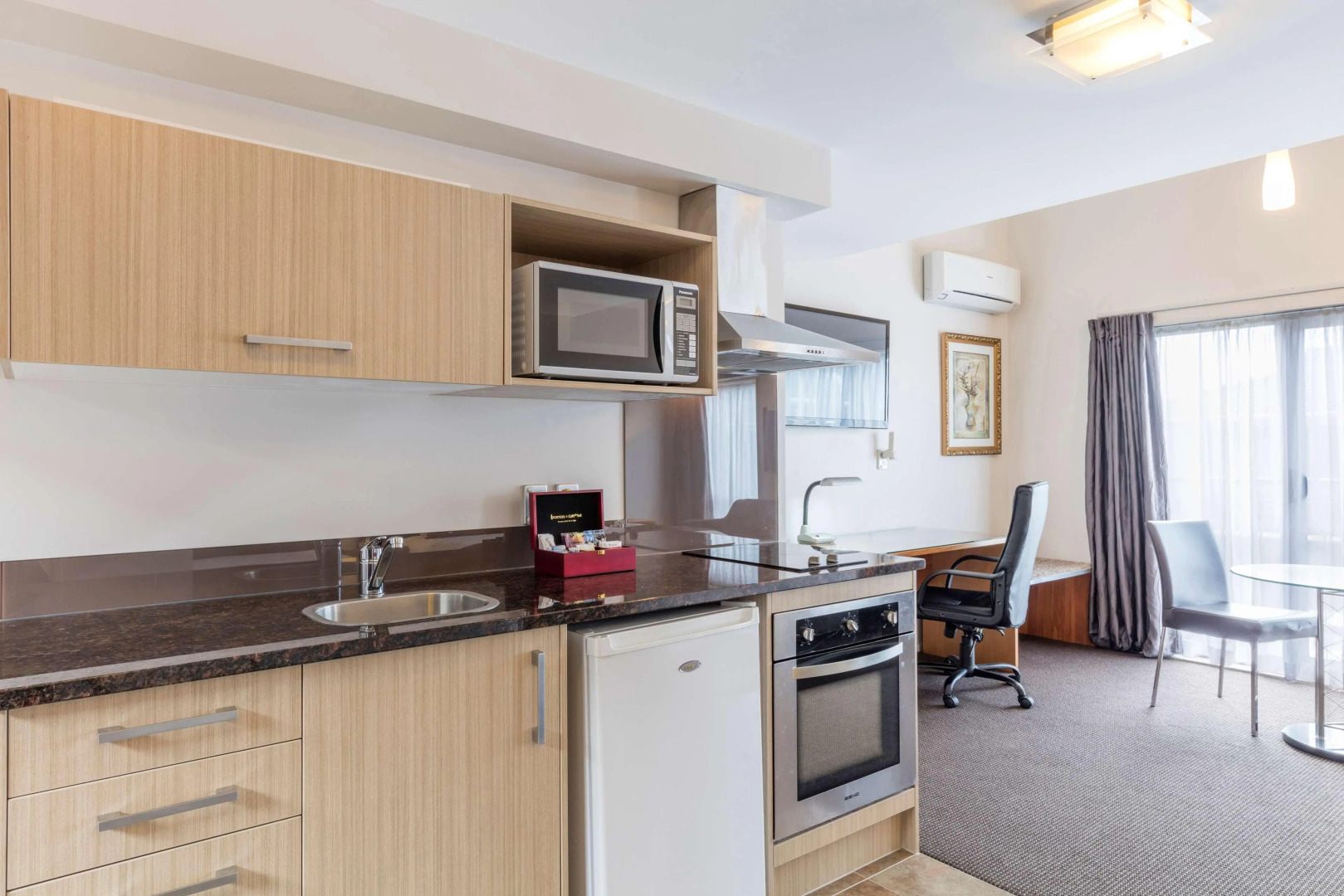 Best Western Newmarket Inn & Suites