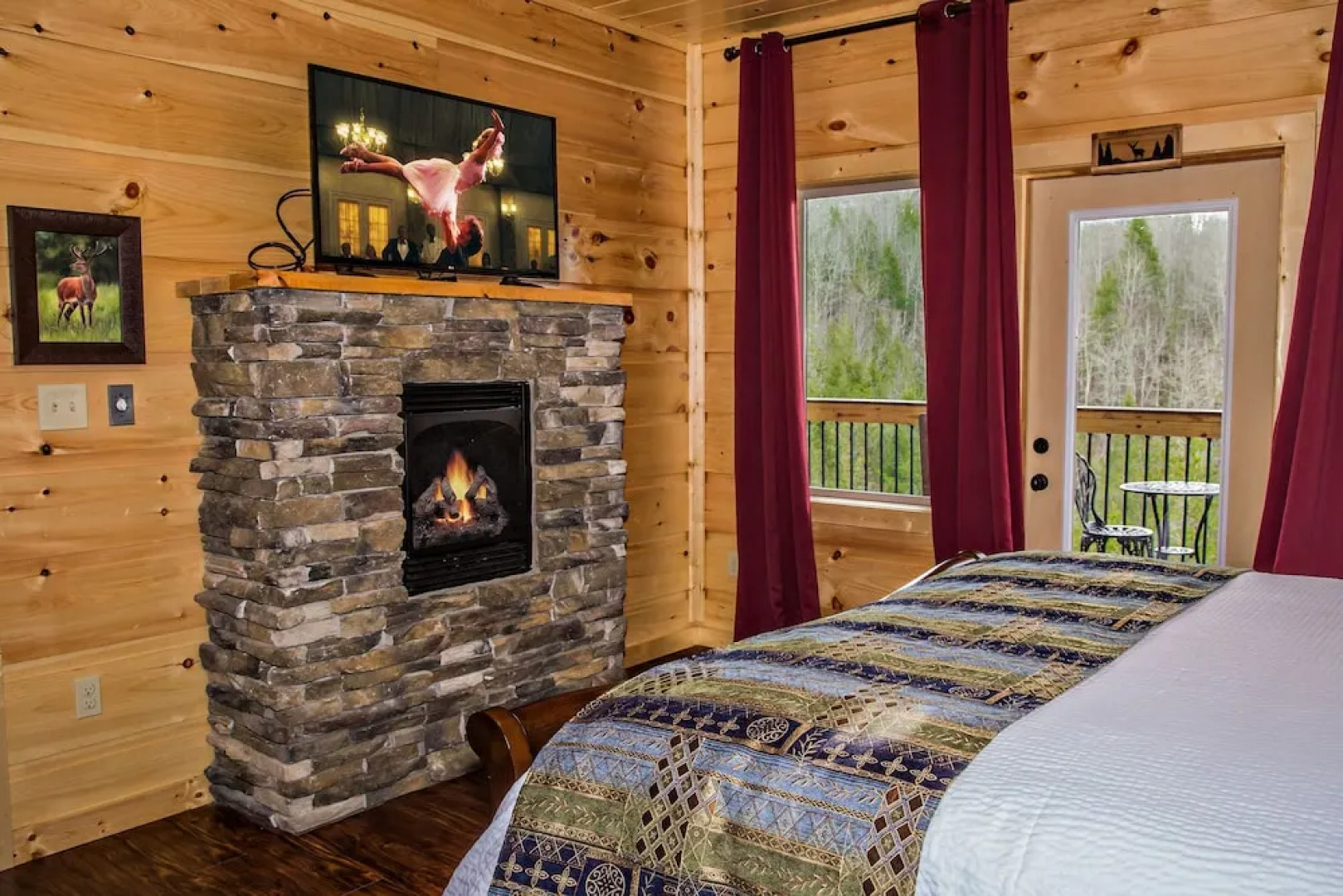 Sycamore Mansion 14 Bedroom Cabin by RedAwning