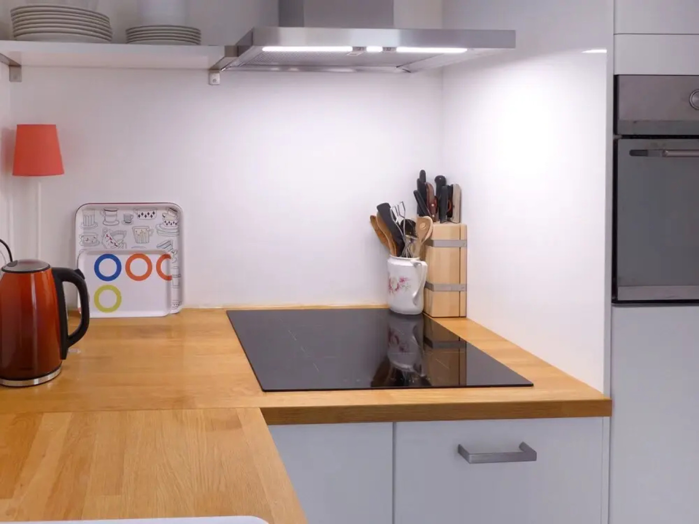 La D l ge Lens in Lens