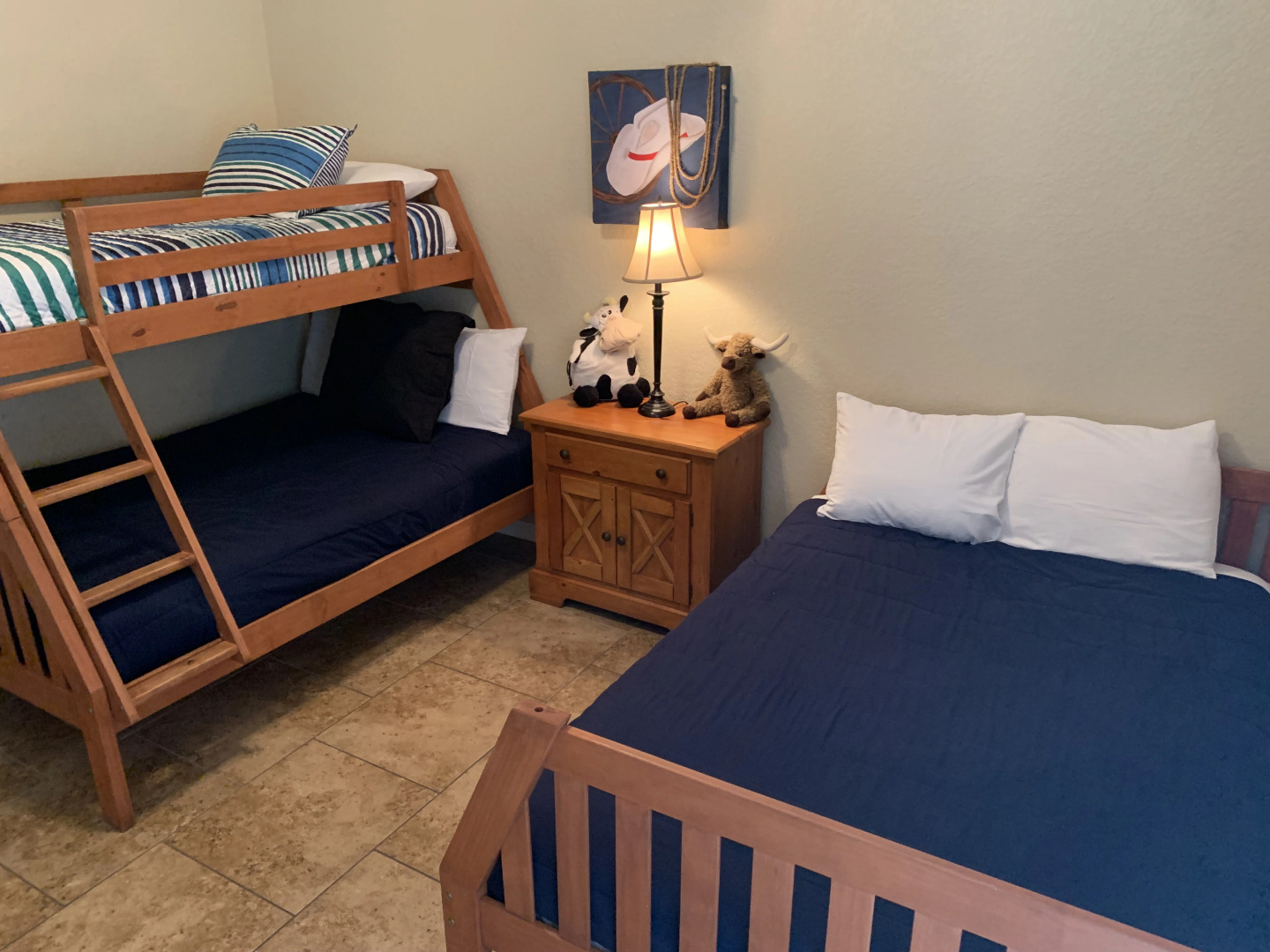 Cowboy Lodge Rr94404 4