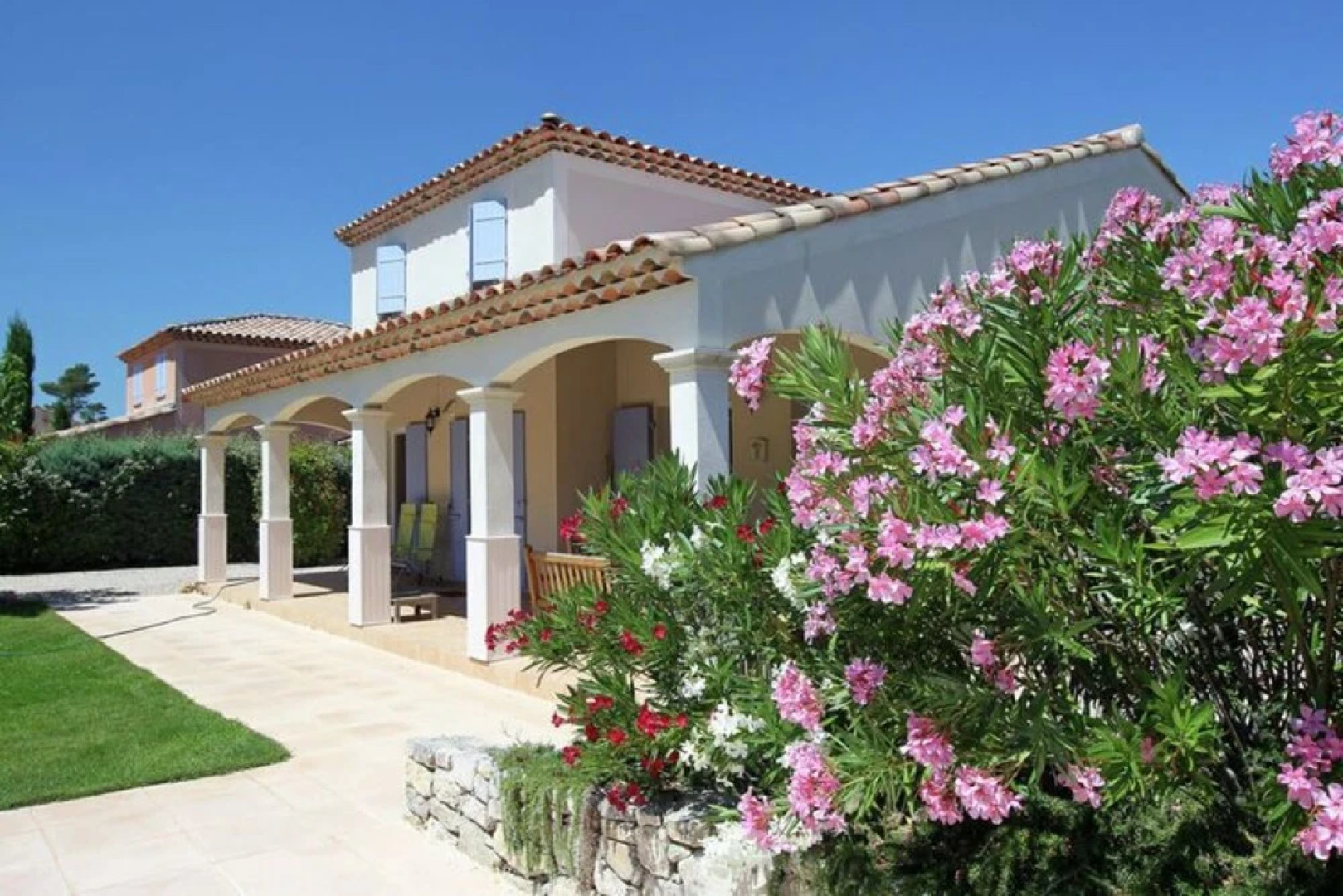 Attractive holiday villa on the Sainte Baume massif