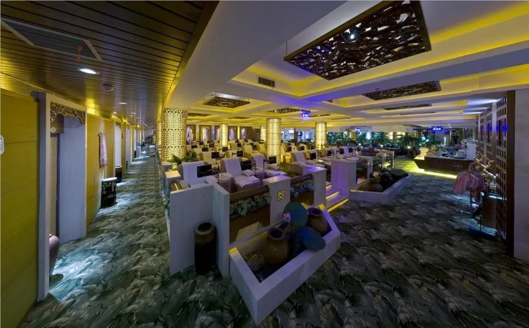 Spring City Garden Hotel (Yingbin Building)