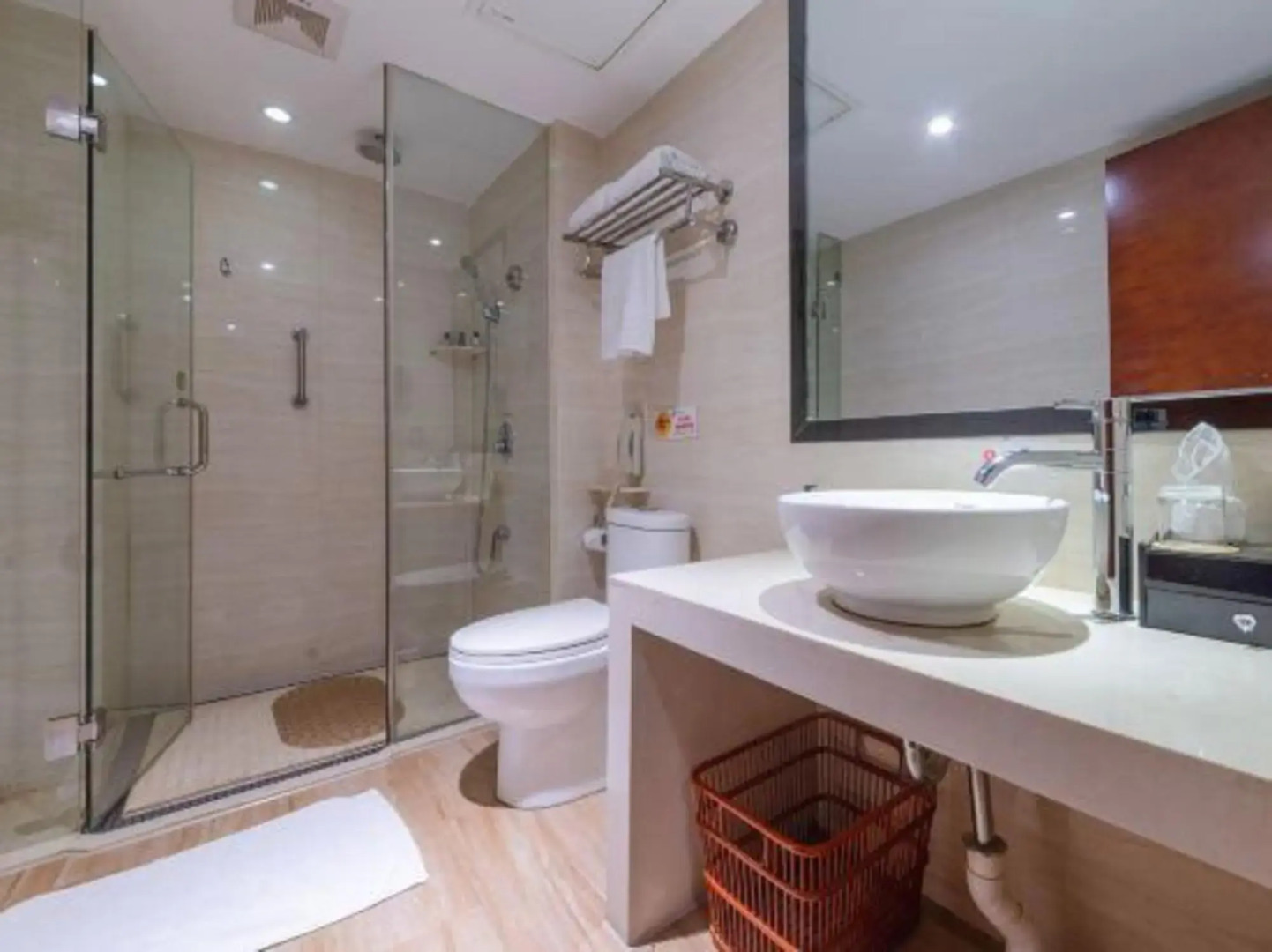 Shen Long Media Hotel