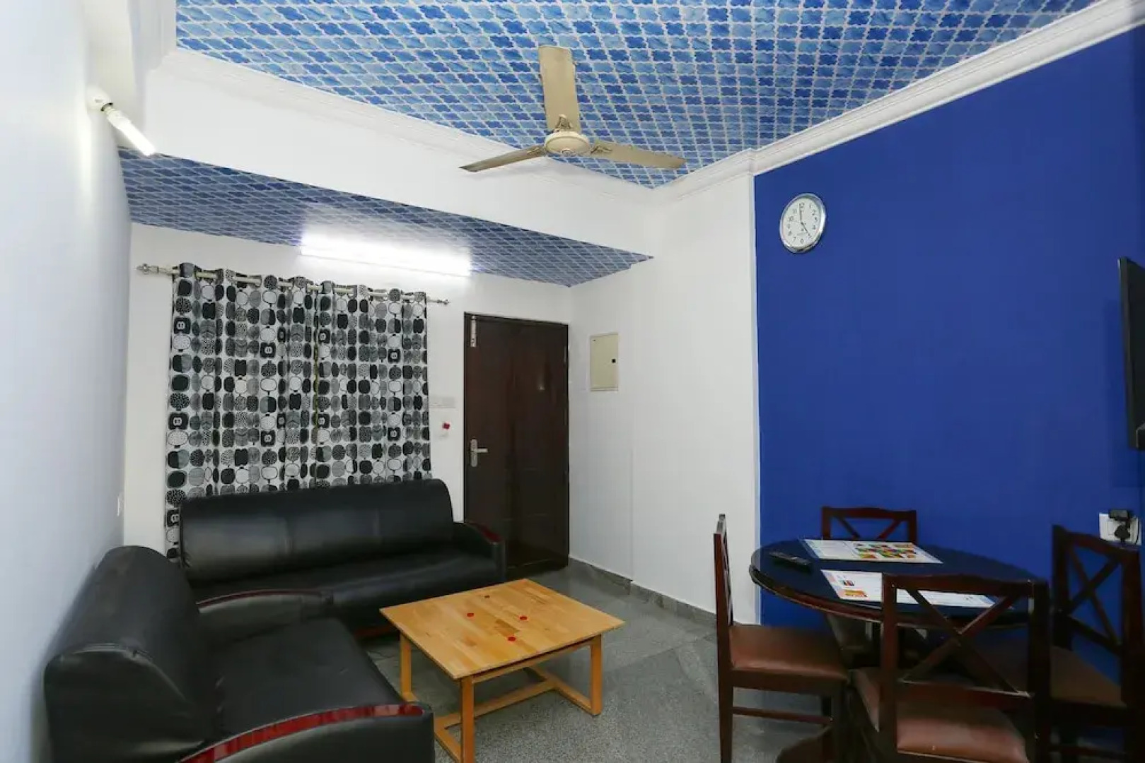 OYO Home 23654 Designer 2BHK