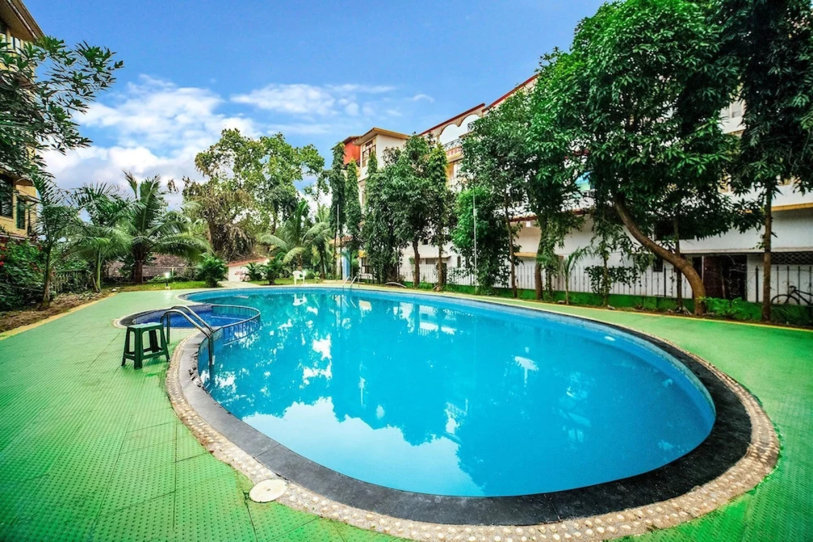 Ocean Waves Casa Blanca